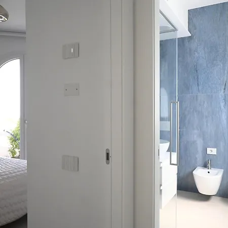 M443 - Marcelli, Nuovissimo Bilocale Fronte Mare In Con Piscina Appartement *