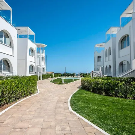 M443 - Marcelli, Nuovissimo Bilocale Fronte Mare In Con Piscina Apartment *