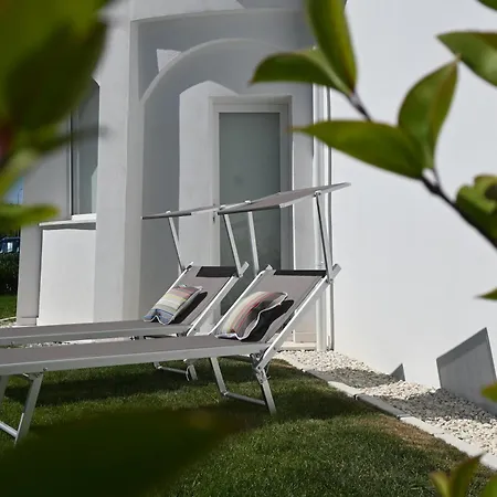 M443 - Marcelli, Nuovissimo Bilocale Fronte Mare In Con Piscina Marcelli